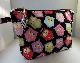 Owl Print Makeup Bag: Metal Zipper Travel Organizer with Owl Charm