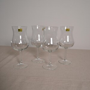 Vintage Luminarc wine glasses
