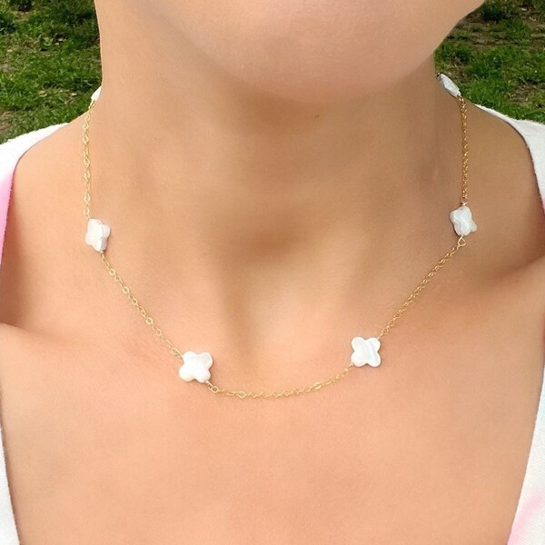 Pearl White Floral Necklace main image 1