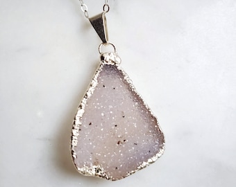 Collier pendentif Druzy quartz améthyste clair, cadeau pour elle