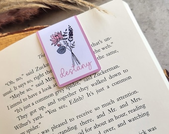 Birth Month Flower Personalized Name Magnetic Bookmark, Book Lover Gift, Bookish Gift for Mom