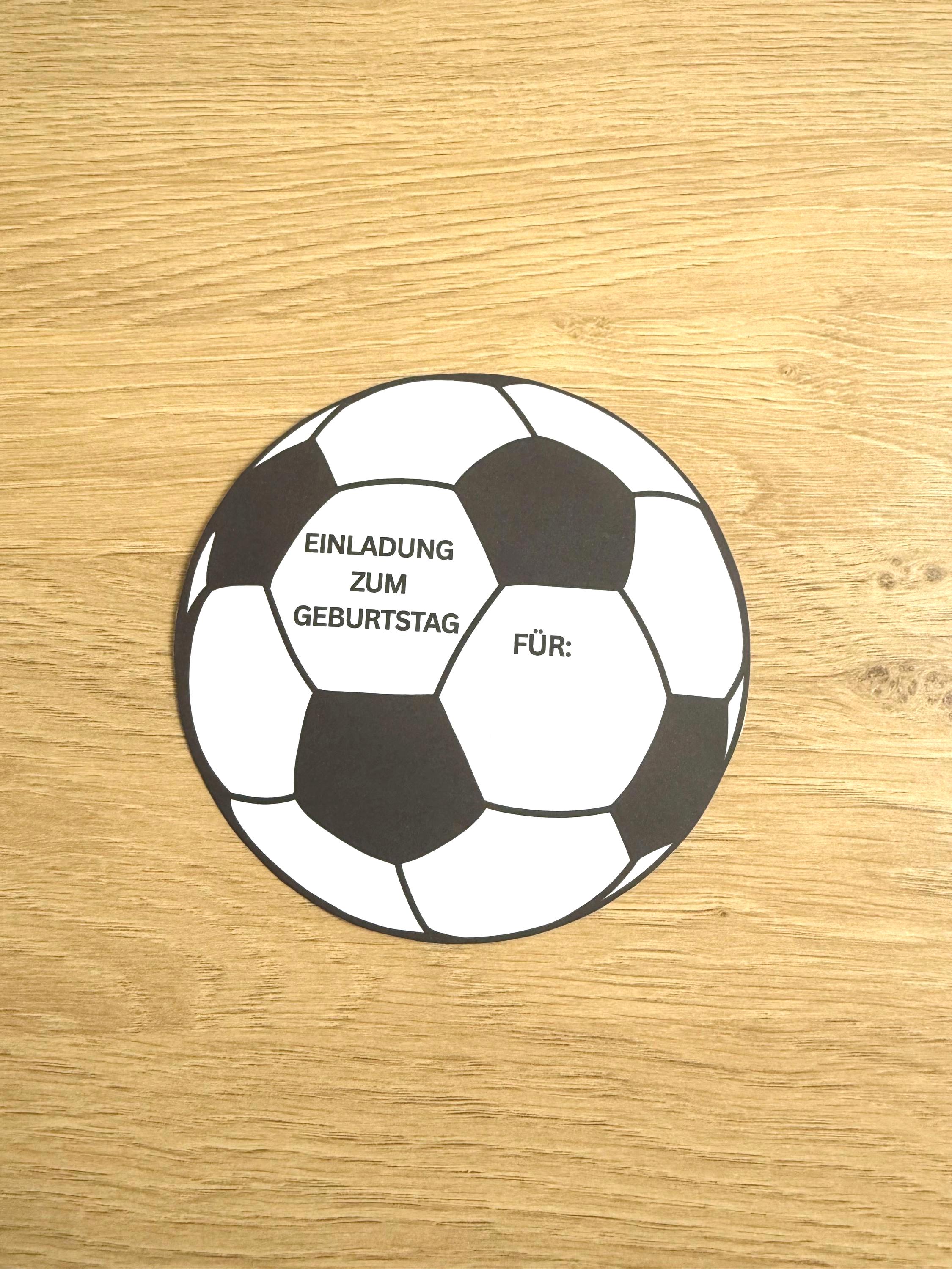 Dekospass Einladungskarten Fußball-Stadion – 6 Karten Im Motiv-Stanzform Für Kindergeburtstag, Fußballparty & Mottoparty – Made In