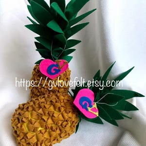 Decoration Tropical Pineapple With Green Leaves . Handmade Felted Festive Decor Pineapple . Christmas Decoration