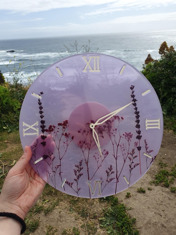 Unique Wall Clock with Real Flowers – Handmade Resin Art – Best Gift for Mom – Floral Cottagecore Home Decor