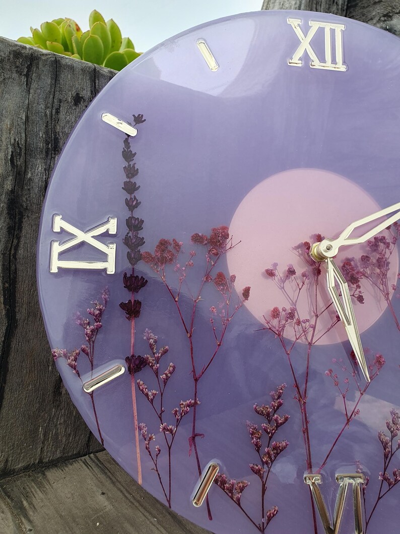 Unique Wall Clock with Real Flowers – Handmade Resin Art – Best Gift for Mom – Floral Cottagecore Home Decor image 5