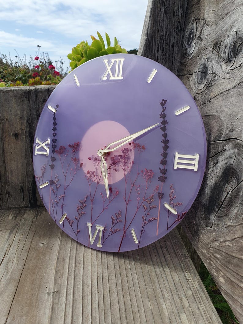 Unique Wall Clock with Real Flowers – Handmade Resin Art – Best Gift for Mom – Floral Cottagecore Home Decor image 7
