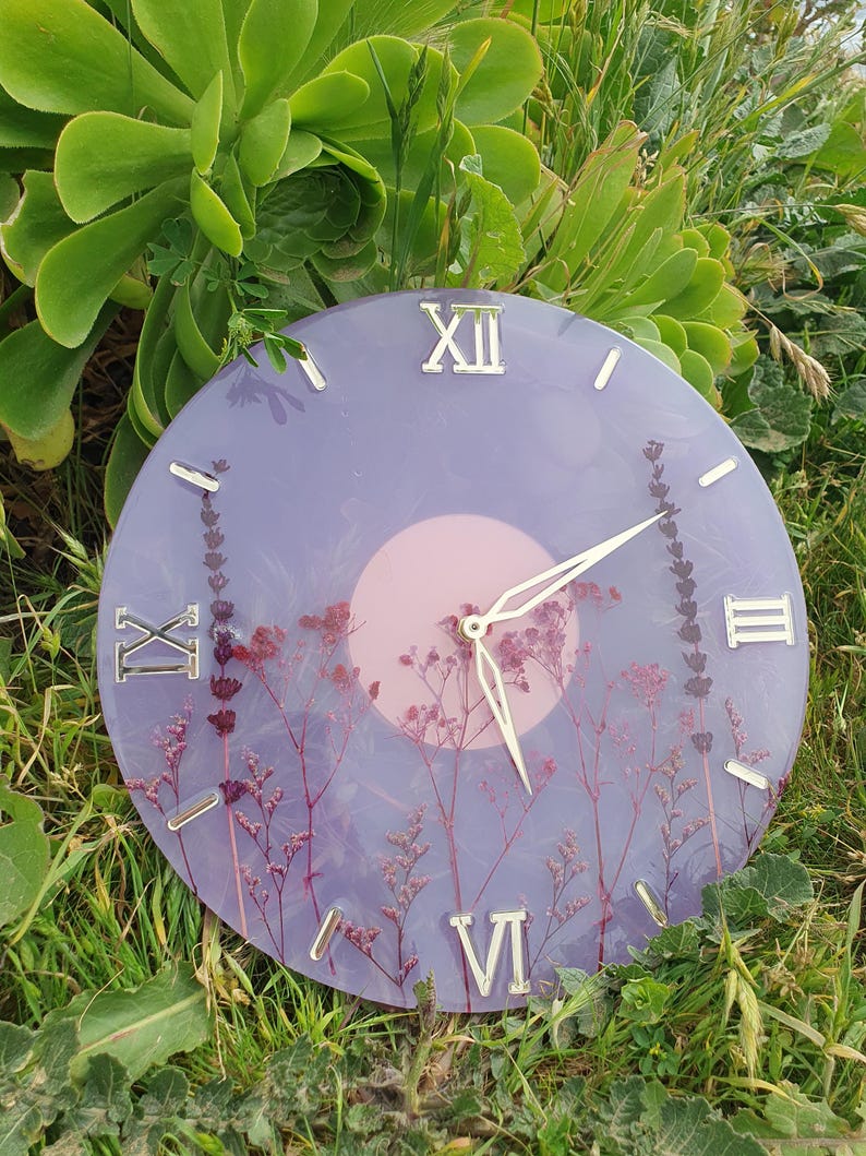 Unique Wall Clock with Real Flowers – Handmade Resin Art – Best Gift for Mom – Floral Cottagecore Home Decor image 8