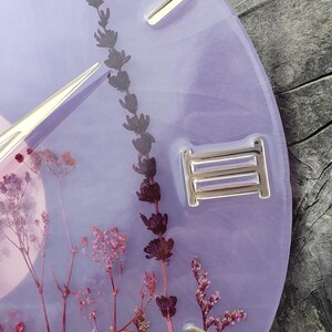 Unique Wall Clock with Real Flowers – Handmade Resin Art – Best Gift for Mom – Floral Cottagecore Home Decor image 6