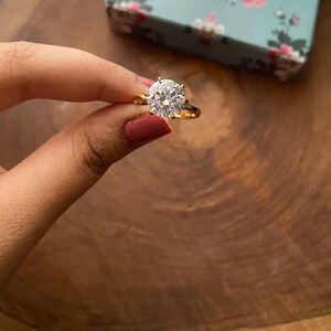 0.54 Carat Round Lab Grown D VS1 Diamond Ring / 0.54 CT Round Engagement Ring / Dainty Ring / 14k Gold Elongated Round Diamond Ring