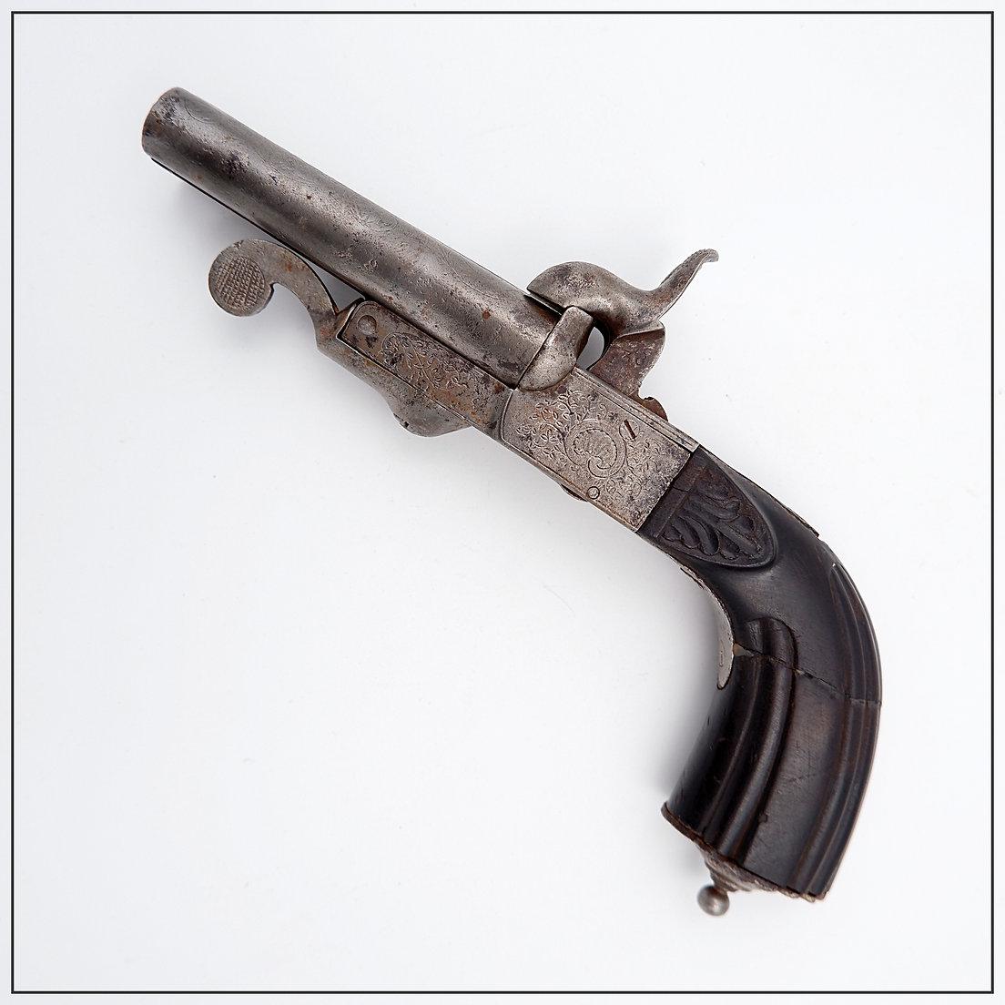 Pistola da caccia a doppia canna Fogliame inciso Calcio in