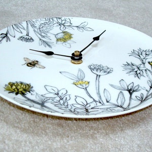 8.5 Inch Clover and Bee Wall Clock A, Small Ceramic Plate Clock, Bee Wall Decor, Kitchen Clock 3283 image 5