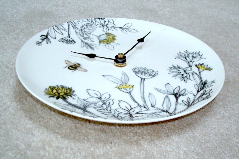 8.5 Inch Clover and Bee Wall Clock A, Small Ceramic Plate Clock, Bee Wall Decor, Kitchen Clock 3283 image 5