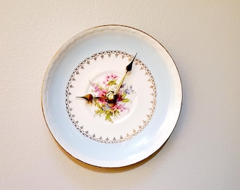 6 Inch Vintage Tea Saucer Clock: Silent Filigree Floral Kitchen Wall Decor - Item 3462