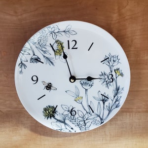 8.5 Inch Clover and Bee Wall Clock A, Small Ceramic Plate Clock, Bee Wall Decor, Kitchen Clock 3283 image 4