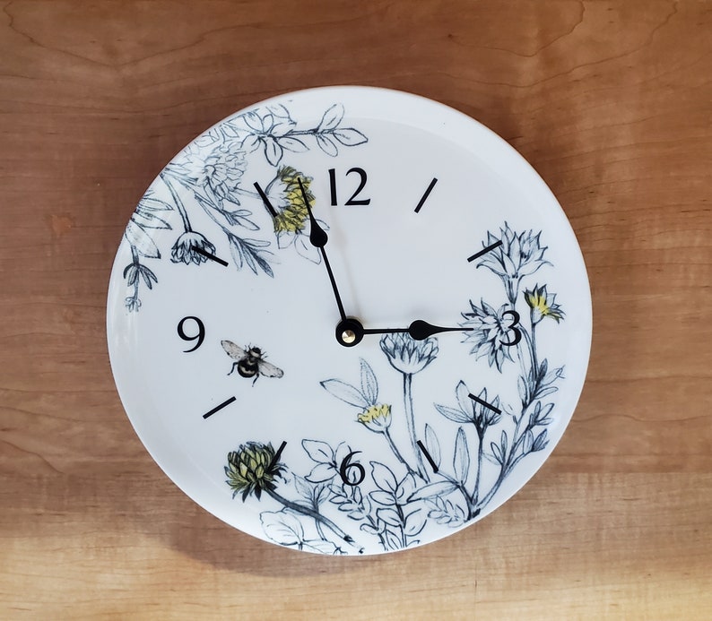 8.5 Inch Clover and Bee Wall Clock A, Small Ceramic Plate Clock, Bee Wall Decor, Kitchen Clock 3283 image 4