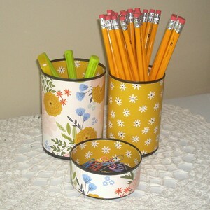 Boho Floral Daisy Desk Accessories, Daisy Blossoms Pencil Holder, Wild Flower Desk Organization 1643 image 2