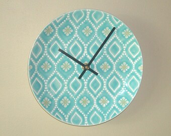 8.5 Inch Lattice Retro Aquamarine Wall Clock, Ceramic Plate Clock, Retro Floral Wall Decor, Boho Wall Clock - 3118