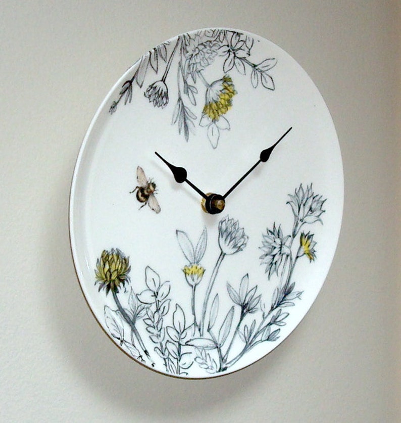 8.5 Inch Clover and Bee Wall Clock A, Small Ceramic Plate Clock, Bee Wall Decor, Kitchen Clock 3283 image 3