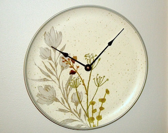 11 Inch Wildflower Botanical Wall Clock, Silent Ceramic Plate Clock, Floral Kitchen Clock, Kitchen Wall Decor - 3263