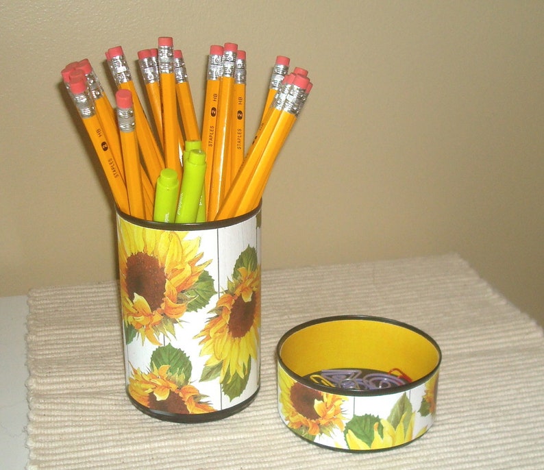 Sunflower Pencil Holder / Sunflower Office Desk Accessories / Pencil Cup / Desk Organizer / Makeup Brush Holder 1638 image 1