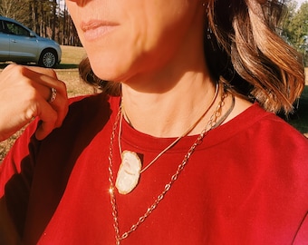 Handmade, Original jewelry pieces. Oyster shells hand painted and assembled