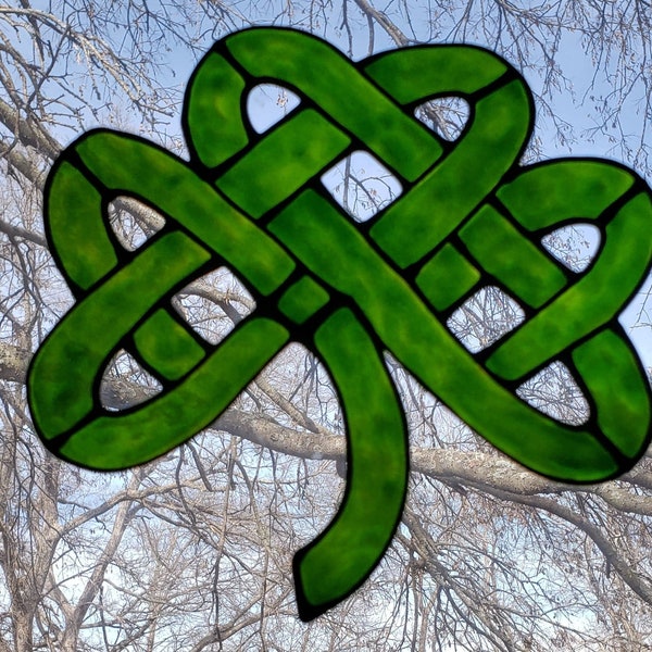 St. Patrick's Dat Celtic Knot Clove stained glass cling