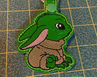 Green Alien Key Fob (Snoot Boop)