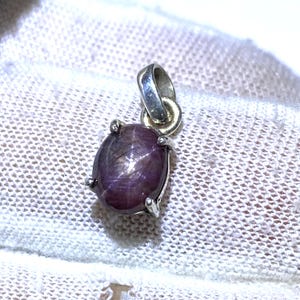 Natural Red Star Ruby Oval Pendant, 925 Sterling Silver (9x7 mm)