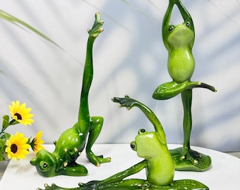 Handgemaakte gebrandschilderd glas yoga kikker beeldje, yoga kikker, kikker standbeeld, kikker decor, kikker kunstwerk, grappig bureau decor, yoga minnaar cadeau, kikker liefhebbers cadeau