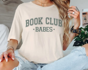 Koszulka Book Club | Koszulka z grafiką Book Lover | Koszulka Book Club Babes | Koszulka do czytania dla kobiet | Uroczy prezent dla czytelnika | Koszulka literacka
