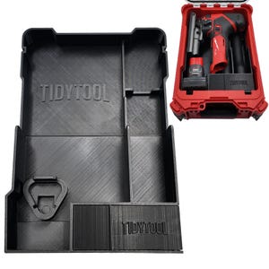 Puede incluir: Una bandeja organizadora de herramientas de plástico negro con múltiples compartimentos y el texto TIDYTOOL en relieve. La bandeja está diseñada para encajar en un maletín rígido rojo, que se muestra arriba a la derecha con una herramienta.