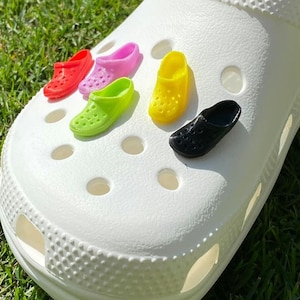 Mini Crocs Anstecker für Crocs 4 STÜCK, Schuhanstecker, Schuhe für Damen, Schuhe Anhänger, Krankenschwestergeschenk, Damenmode, Shoe Charm