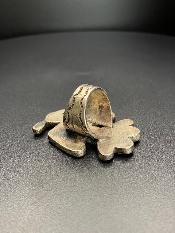 Vintage Large Thunderbird Statement Ring with Chi… - image 6