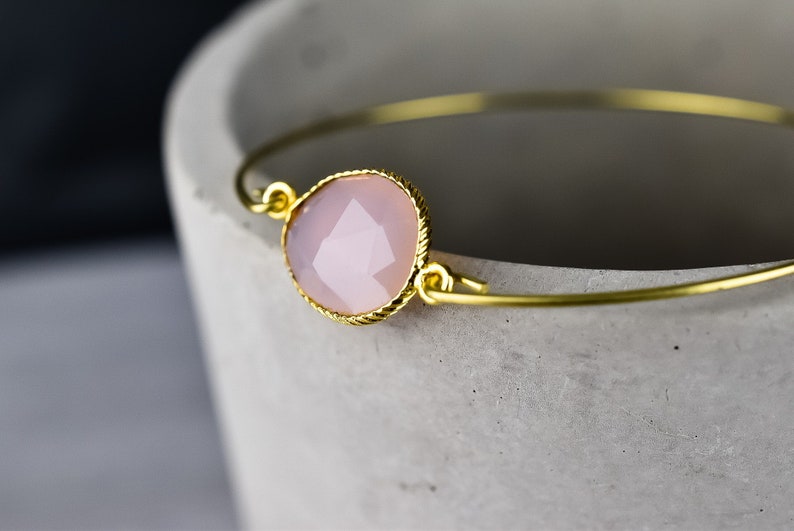 gold plated- Rose quartz bangle