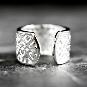 Heart Silver Ring with Engraved Texture Artistic Wide Ring 925 Sterling Silver Adjustable Unisex Statement Jewelry Oriental Motif image 9