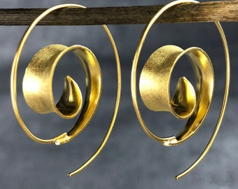 Gold Spiral Earrings - Hammered Hoop 925 Sterling Gold Mid Century Modern Jewelry - Dangling Swirl Chunky Earrings - Graduation Gift