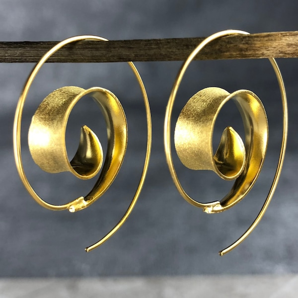 Gold Spiral Earrings - Hammered Hoop 925 Sterling Gold Mid Century Modern Jewelry - Dangling Swirl Chunky Earrings - Graduation Gift