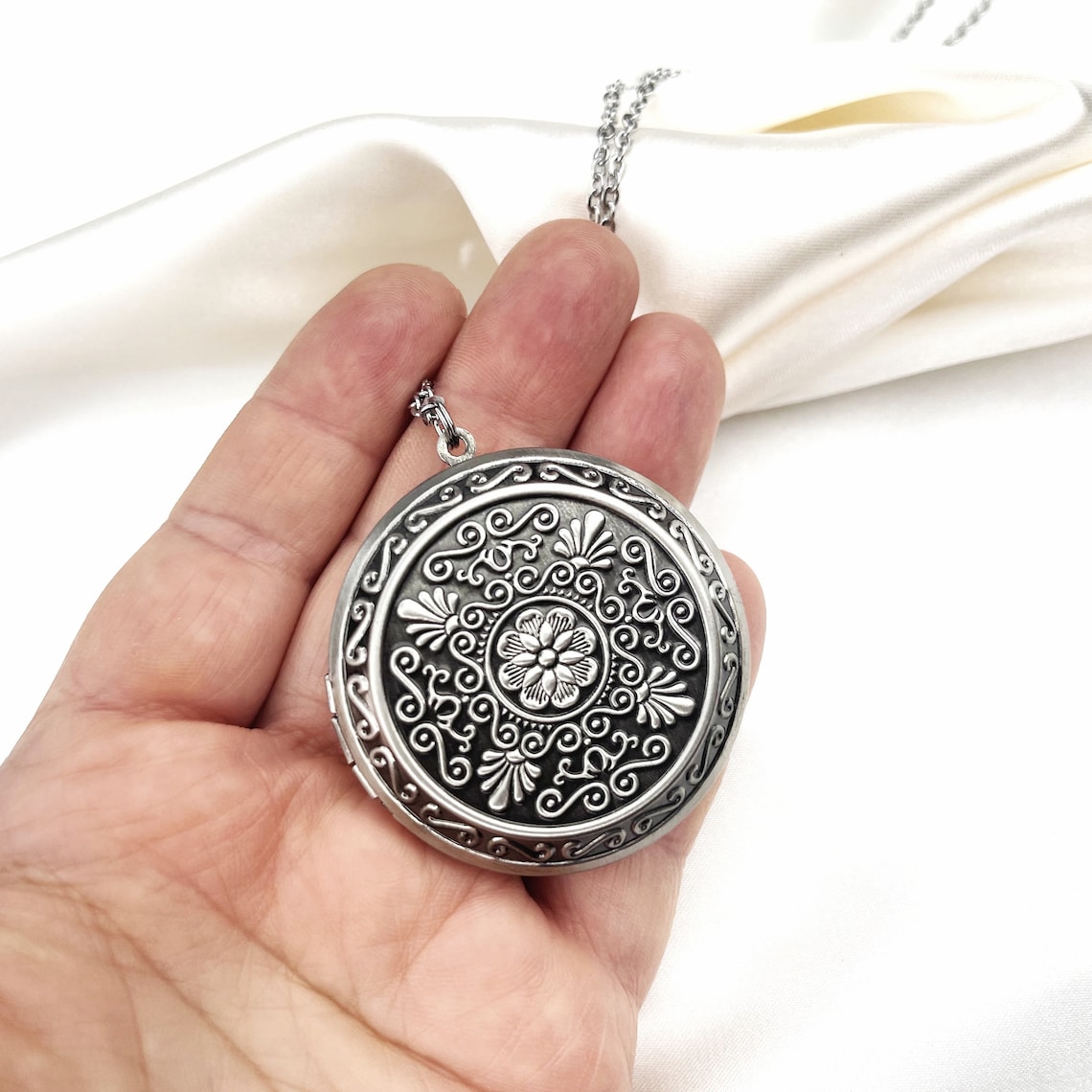 Silber Medaillon Groß Oval Anhänger Halskette, 925 Silber Photo