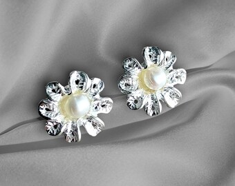 Pearl Classical Flower Ear Studs - 925 Sterling Silver Dimensional Wedding Style Shabby Flowers Bride Jewelry - Feminine Pearls Earrings