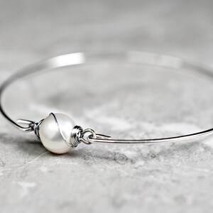 Real Freshwater Wire Wrapped Pearl Bangle Silver Dainty Elegant Minimalistic Casual Bracelet Bride Wedding Proposal Maritime Jewelry image 5