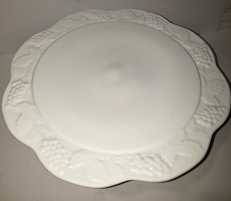 Colony Harvest Milk Glass Cake Stand 13 Diameter image 4