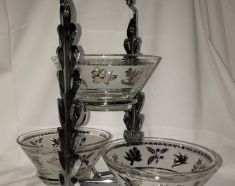 Mid Century Silver Leaf and Birds Glass Chrome Relish Caddy