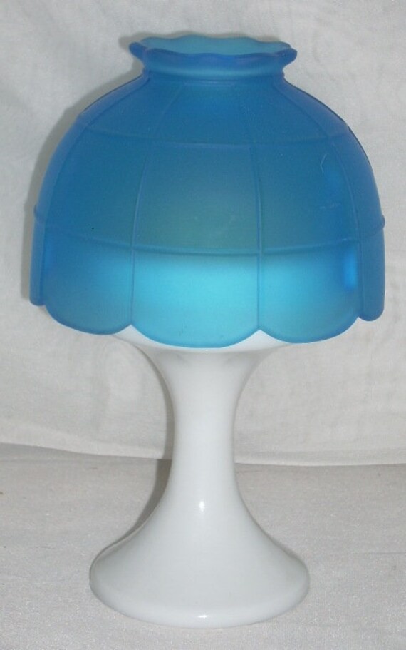 Westmoreland Blue And White Glass Fairy Lamp