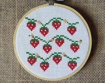 Counted Cross Stitch Strawberry Vines Pattern - PDF Download