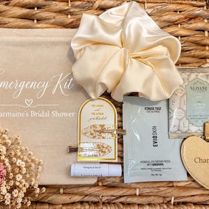 Trousse de secours pour enterrement de vie de jeune fille | Cadeau pour enterrement de vie de jeune fille, essentiels de bien-être (personnalisé)