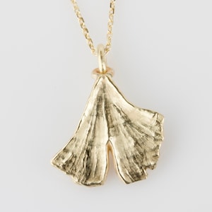 SOLID Gold Gingko Leaf Pendant and Chain Rose Gold Yellow Gold White Gold Gingko Necklace Hand Carved Gingko Leaf Necklace image 3