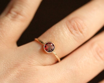 Almandine Garnet Ring - SOLID 14k Gold with Hammered Band - Rose White Yellow Gold - Dainty Delicate Gold Garnet Ring - January Birthstone