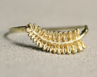 Fern Wedding Band | Dainty Leaf Ring | Leaf Wedding Band | SOLID Gold Leaf Ring | Hand Carved Fern | Botanical Ring | Nature Inspired