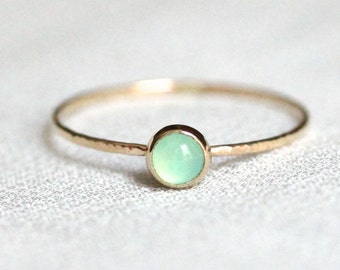 Vivid Green Chrysoprase Ring in SOLID 14k Gold - Simple and Tiny SOLID 14k Gold Dainty Chrysoprase Stack Ring - Yellow Gold