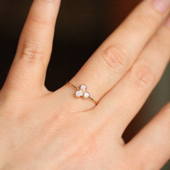 Anello con trifoglio di diamanti Anello con diamanti in oro